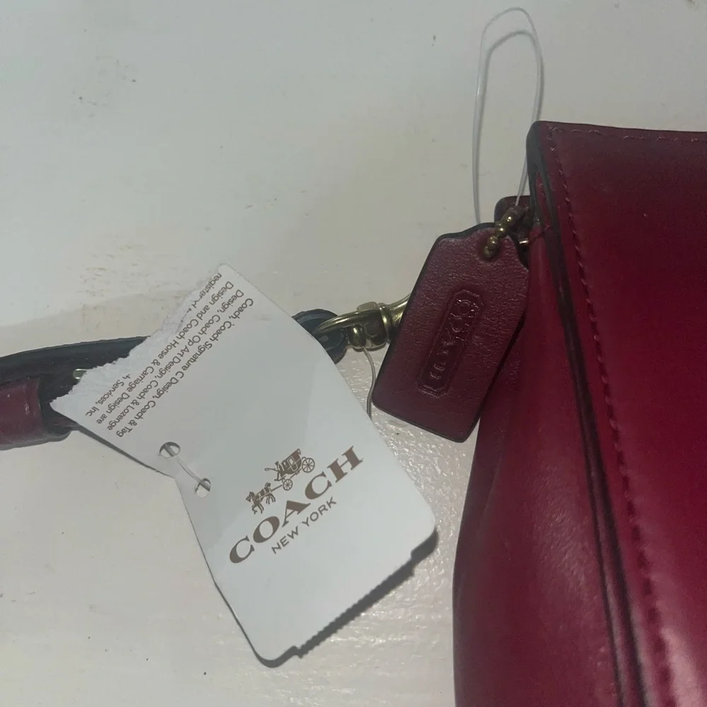 RED COACH BAG - Picture 1 of 5
